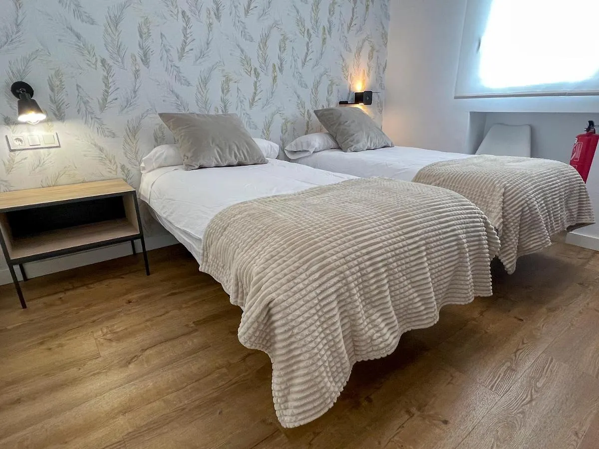 Apartamentos En Cordoba, Puente Romano Y Torre Calahorra